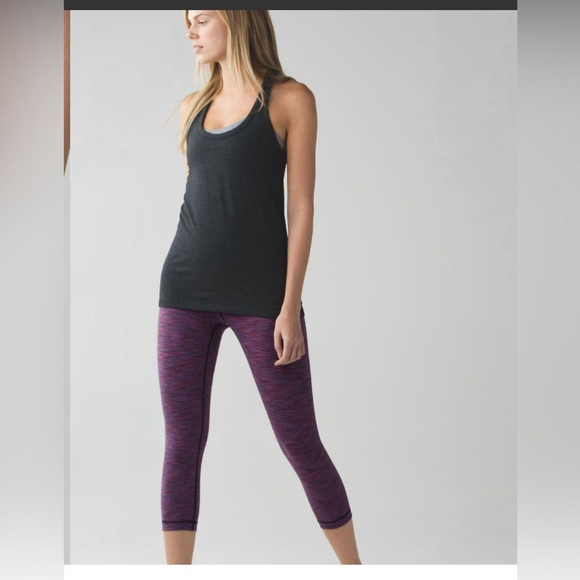 🤩 LULULEMON Wunder Under Crop II (Roll Down)
Jacquard Naval Blue magenta - Picture 5 of 5